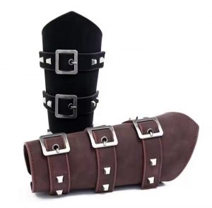 Brazalete de cuero vikingo color negro y correas con ebillas. - Imagen 2